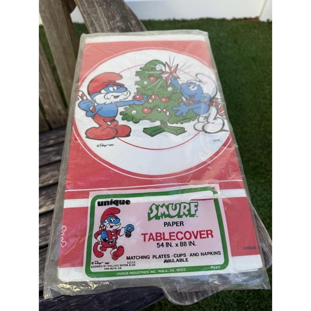 Vintage Smurfs Tablecloth Christmas Tree 80s Papa Smurf Paper Table Cover Red S
